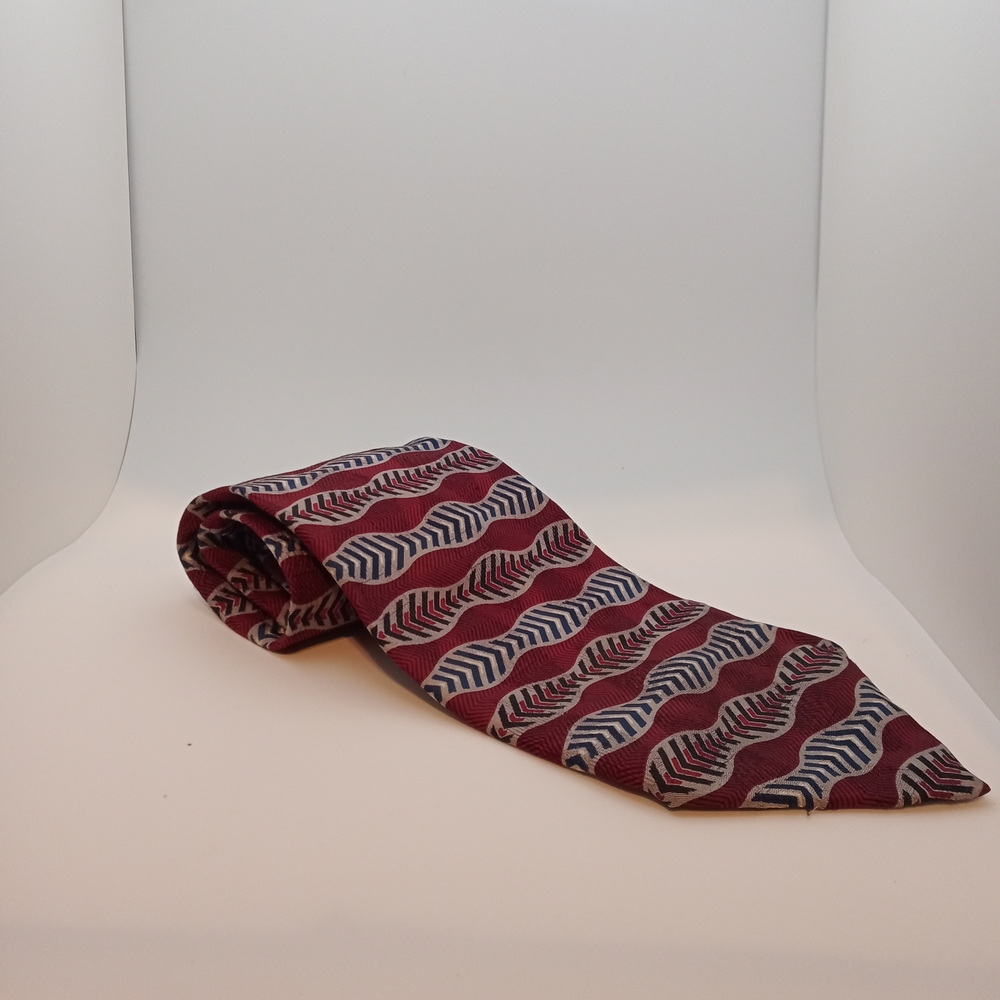 Ferrell Reed For Robert Campbell Clothing's Vintage 100% Silk Neck Tie!
